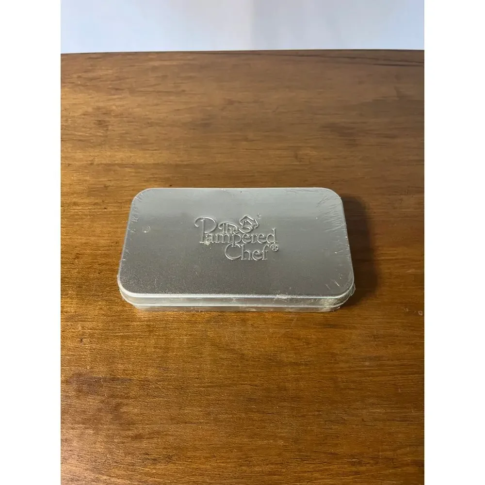 Pampered Chef Creative Cutters Set Mini Cookie Cutters Storage Tin 1095 Sealed